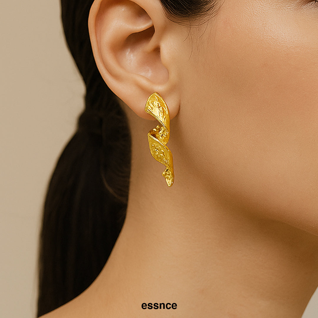 Élara Earrings